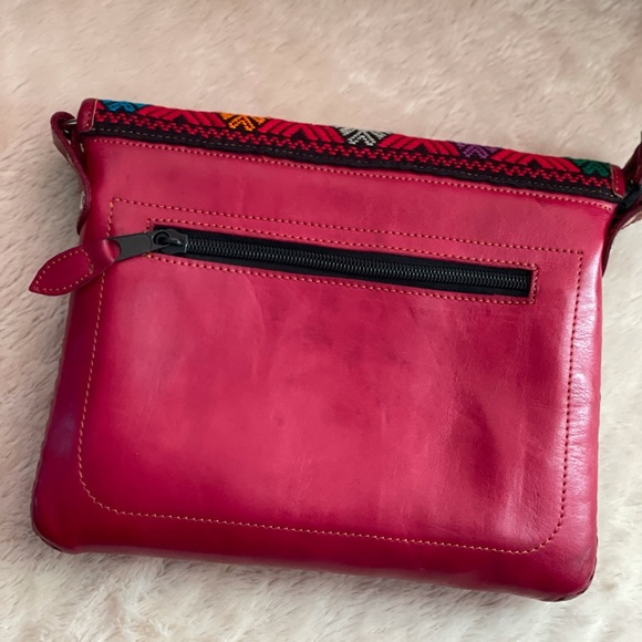 Leather crossbody purse - Picture 8 of 16